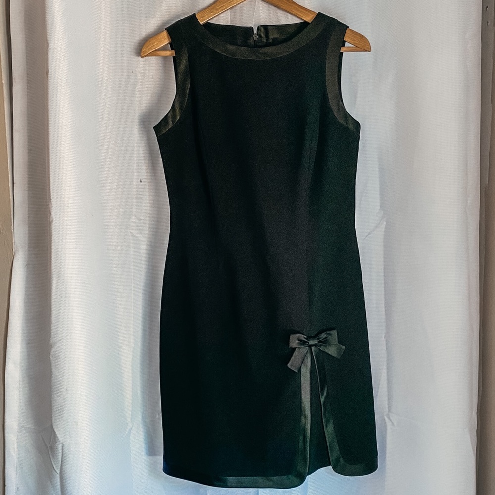 Vintage Ann Taylor black cocktail dress bow size 6